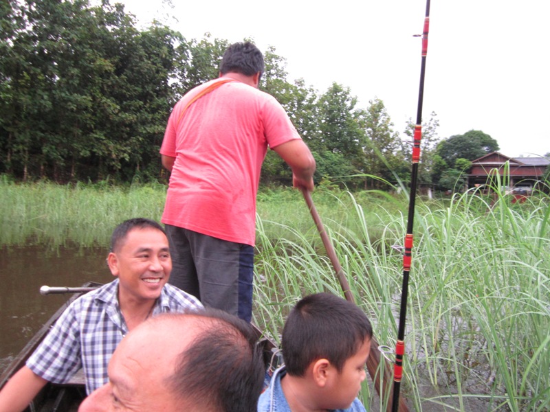  :cheer: พี่โต้งต้องวิ่งเรือ2เที่ยวแค่กระเป๋าคันเบ็ดเหยื่อคนเหยื่อปลาก็จะเต็มเรือแระ :cheer: :grin: