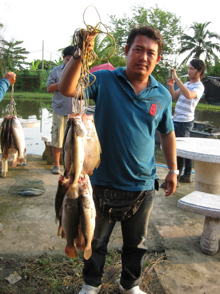  ณ  บ่อชวนชมครับ  