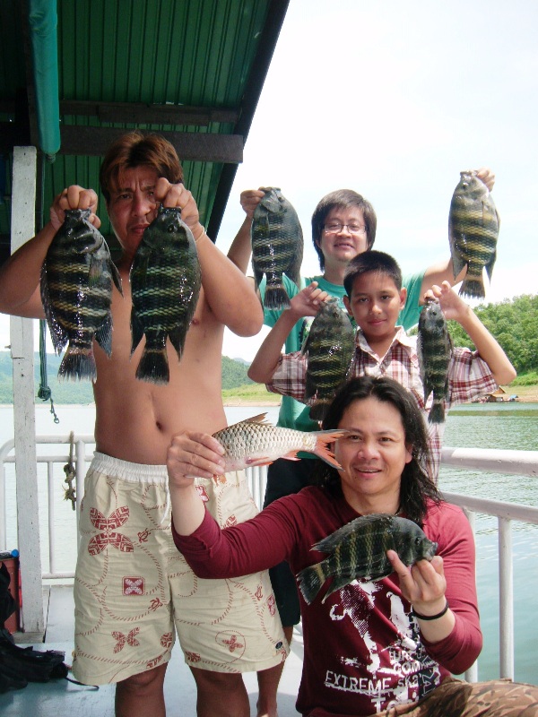 ฝากภาพรวมๆ ไปอีกสักรูปครับพี่ธงชัย  :cheer: :cheer: :cheer: :cheer: :cheer: :cheer: :cheer: