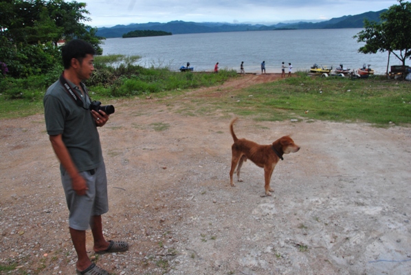 ดูเพ่แผนสิสั่งให้ท่านหัวหน้าไปดูเรือส่วนตัวเอง มาทักทายเจ้าถิ่น  :grin: :grin: