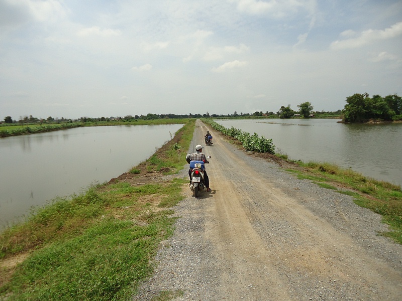 บางที.. "หมายสวยๆ ใช่ว่าจะมีปลาชุม" เสมอไป ครับผม !!!   :smile: :smile: :smile: