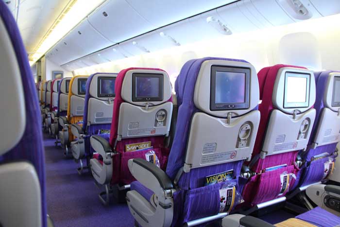 ใช้เวลาไปถึงญี่ปุ่นประมาน 5 ชั้วโมงครับ :cool: