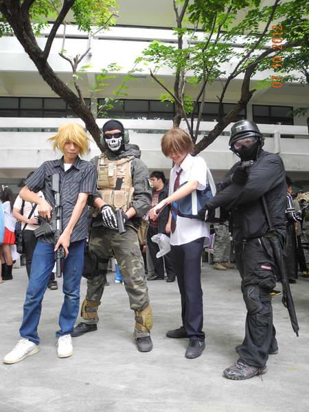มาเป็นกลุ่ม น่าหนุก คอเดียวกันแหง... :cheer: