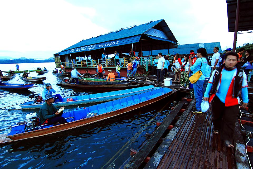 [b]++วุ่นวายจัง...เอิ๊กๆๆ..แล้วเรือ อ่ำอยู่ใหนหว่า....[/b] :grin: :grin: :grin: