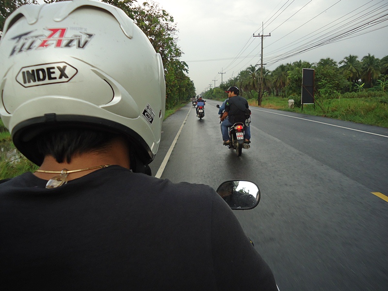 ยังคง..มีฝนโปรย เป็นระยะ ครับผม !!!   :grin: :grin: :grin: