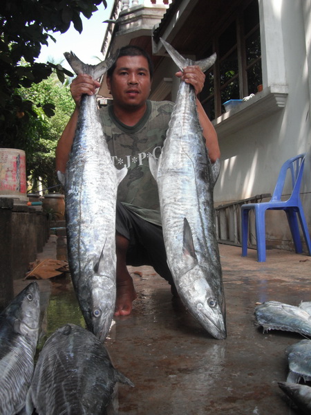 เอามาเรียกน้ำย่อยกันก่อนครับ  :laughing: :laughing: :laughing: :laughing: :laughing: :laughing:

 