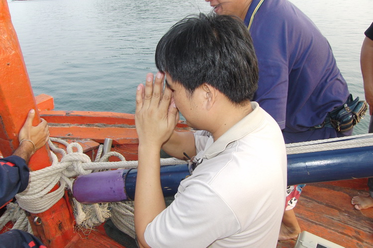 ไม่รู้ว่าขออะไรกัน แต่ได้ยินคำเดียวว่า จัดหนัก
 :laughing: :laughing: :laughing: