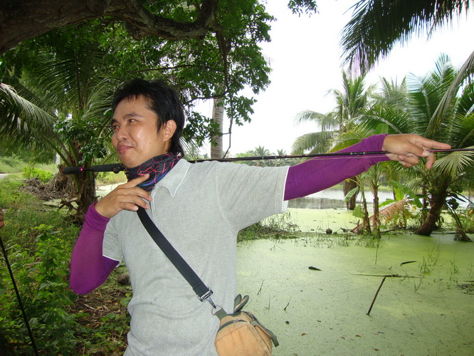 กลับมาที่รถเจอตัวแล้วครับคนไม่ได้ปลา........... :laughing: :laughing: :laughing: :cheer: :cheer: :ch