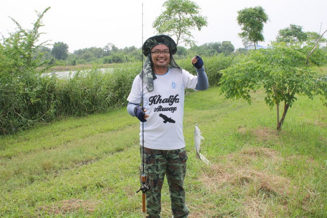 น้าคํา ตกสะเมื่อย มุมเดียวกัดทุกไม้เลย  แถวโดนปลาเยอะกว่าเขาอีก :smile: :smile: :smile: :smile:
