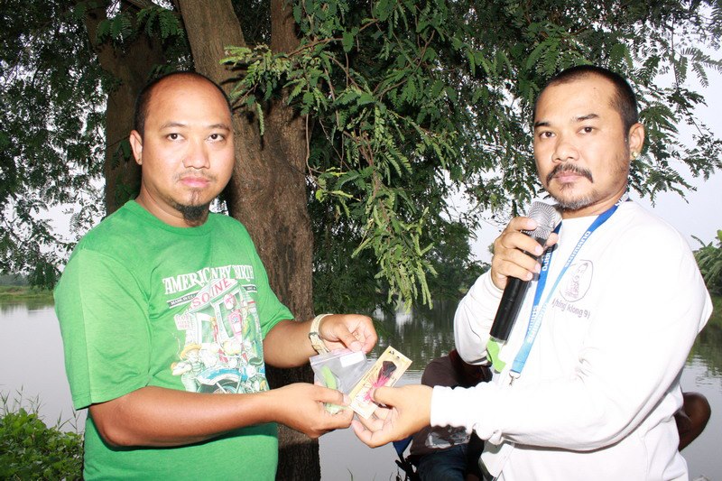 พี่หนุ่มฟาย  :cool: :cool: