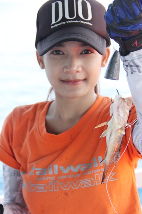 หาปลาทำกับข้าวครับ  :laughing: