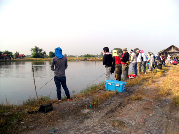 บรรยาตอนเริ่มครับ  เพื่อนๆมากันเยอะจริงๆเที่ยวนี้  ขอบคุณมากๆเลยครับ :smile: :smile: :smile: :smile: