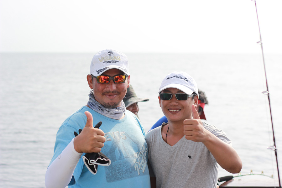 เสี่ยนัท และ พี่หรั่งขอถ่ายรูปร่วมกันหน่อยครับ