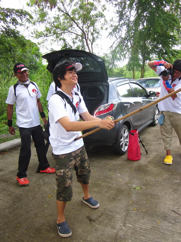 

น้องพีเอามาแต่รอก.....เลยเตรียมคันอินเตอร์ไลน์ให้ไปใช้..........กร๊ากกกกกกกกกก :laughing: :laugh