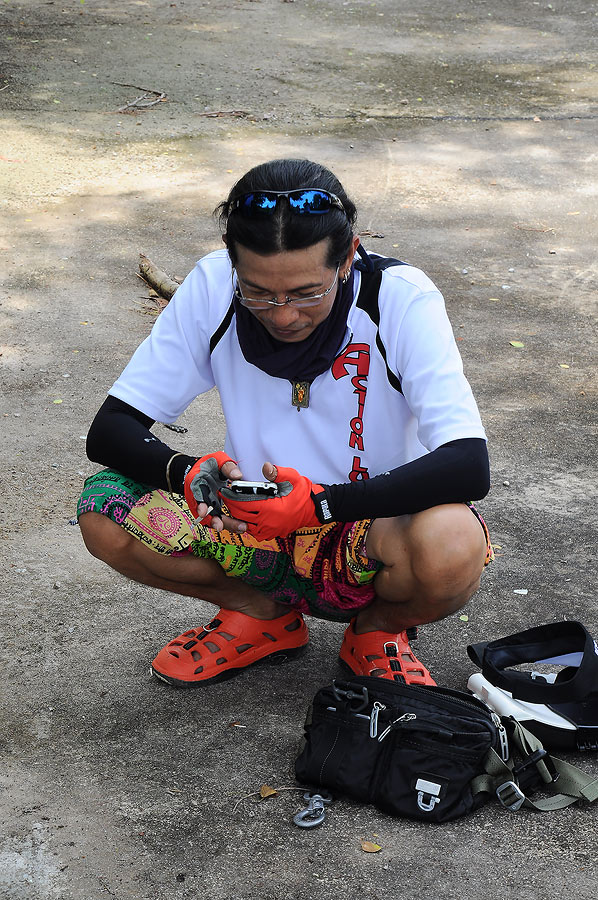 พี่กุ้งเรานั่งแบบนี้แสดงว่าอายุเยอะแน่ๆ :laughing: :laughing: :laughing: :laughing: