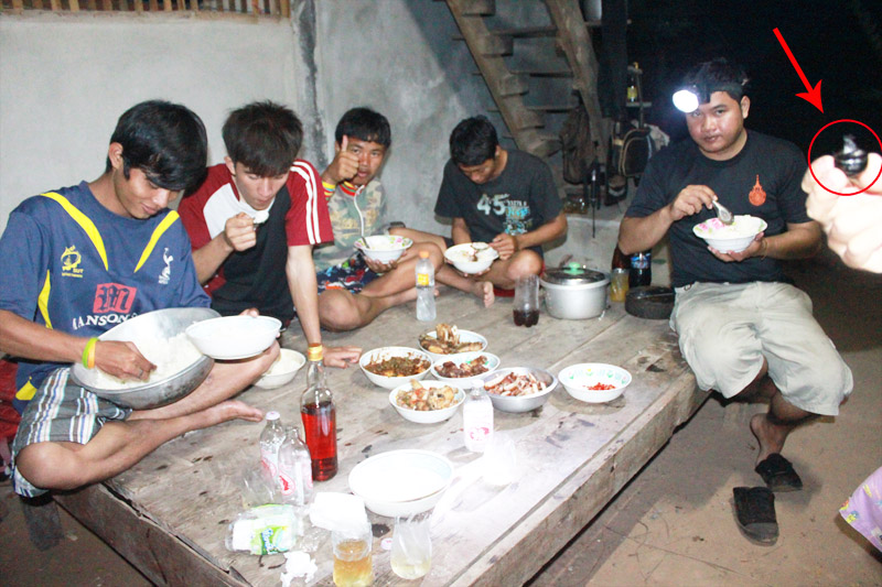 ภาพนี้อาจจะหล่อนๆยุนิดนึง  กดติดวิญญาณ

 :sad: :sad: :sad: :sad: :sad: :sad: :sad: :sad:
