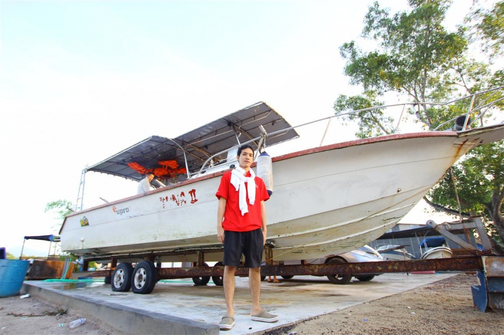 เรือนี้ มีชื่อว่า  TUNA II