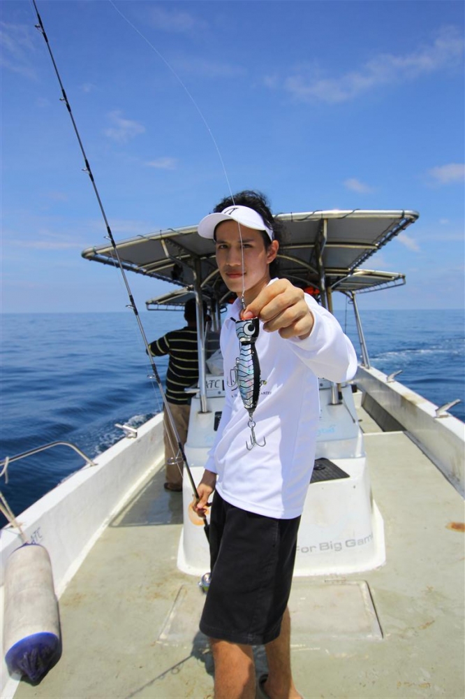 หล่อกับคันป๊อปหน่อย

สงสัย วันนี้ ผมขึ้น ผิดเรือ อีกละ  :laughing: