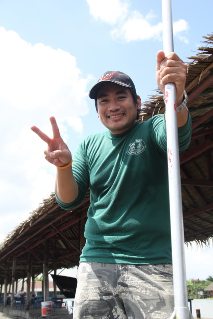 สู้ๆๆ...
ขอตักปลาทุกตัวละกัน ได้เข้ากล่องทุกรูปด้วย...555+
 :grin: :grin: :grin: :grin: :grin: