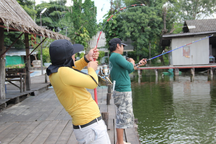 น้าปุ้ยโดนอีกแล้ว.. :smile: :smile: :smile: