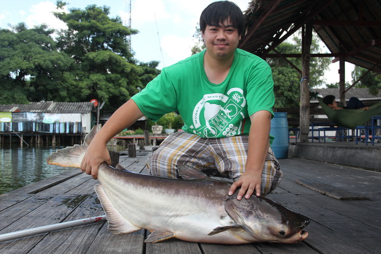 ขึ้นมาแล้วก็ถ่านสักหน่อยครับ
 :grin: :grin: :grin: