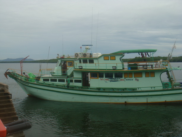 เรือน้องแพรวพลอย by ไต๋ดี  ภายนอก ลุคใหม่ ภายในสวยหรู....เข้าจอดเทียบท่าในทันที