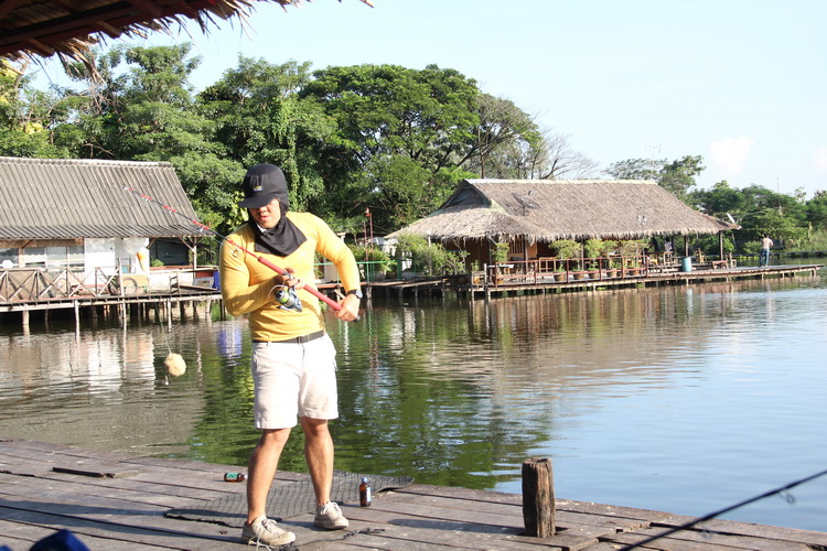 ฮอตทีี่่สุดยกให้คนนี้ครับ
 :smile: :smile: :smile: