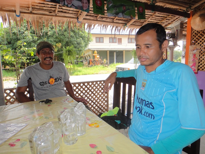 

                    น้าเสื้อฟ้า..ดูหน้าตาหมองๆนะน้า... :grin: :grin: :grin: :grin: :grin: