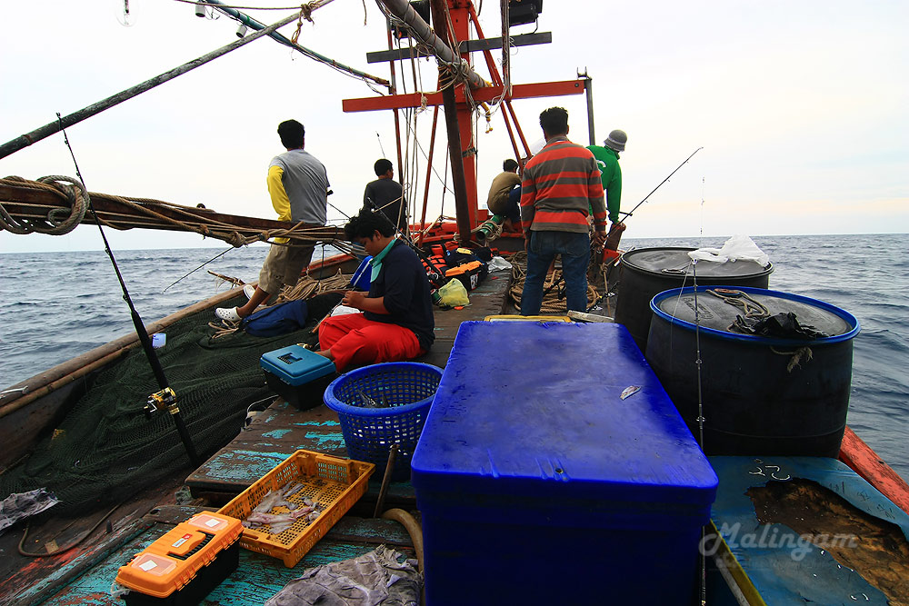 เรือเตรียมทิ้งสมอแล้วครับ