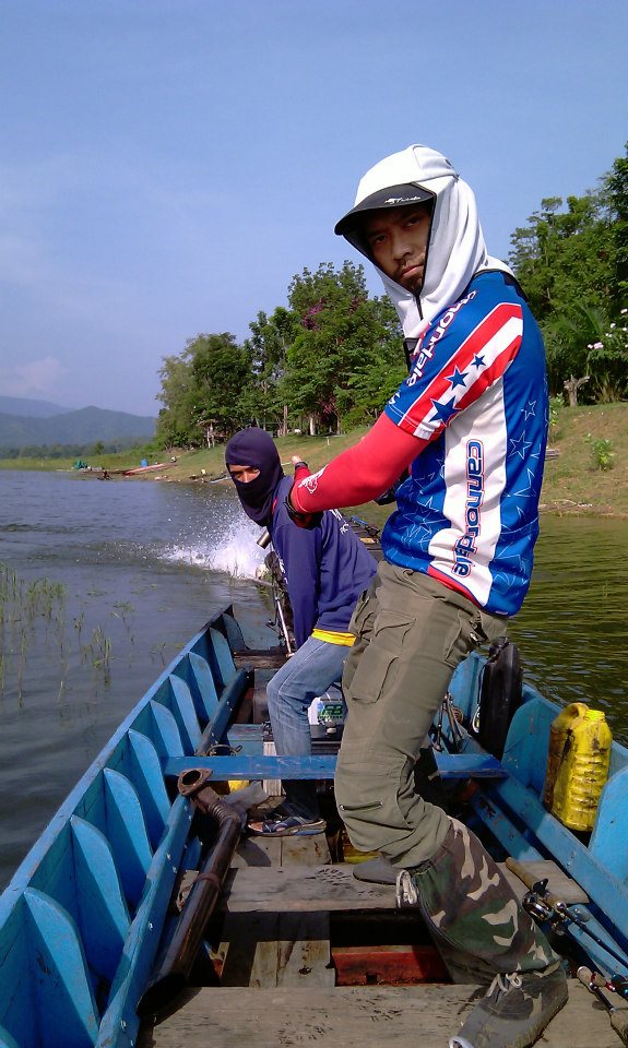 ลุยไปเดินหน้าเต็มที่เลยไต๋ทัช เอาให้หมายแม่งแตกไปเลย ฮาฮาฮา  :laughing: :laughing: :laughing: :laugh