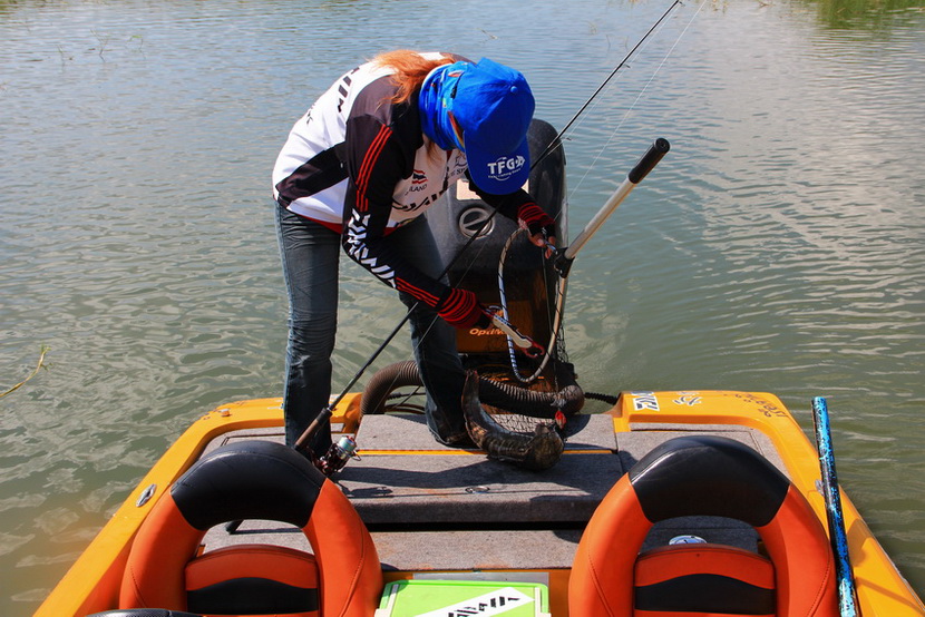  [b]สำเร็จโทษ ขึ้นเรือมาจนได้[/b]  :love: