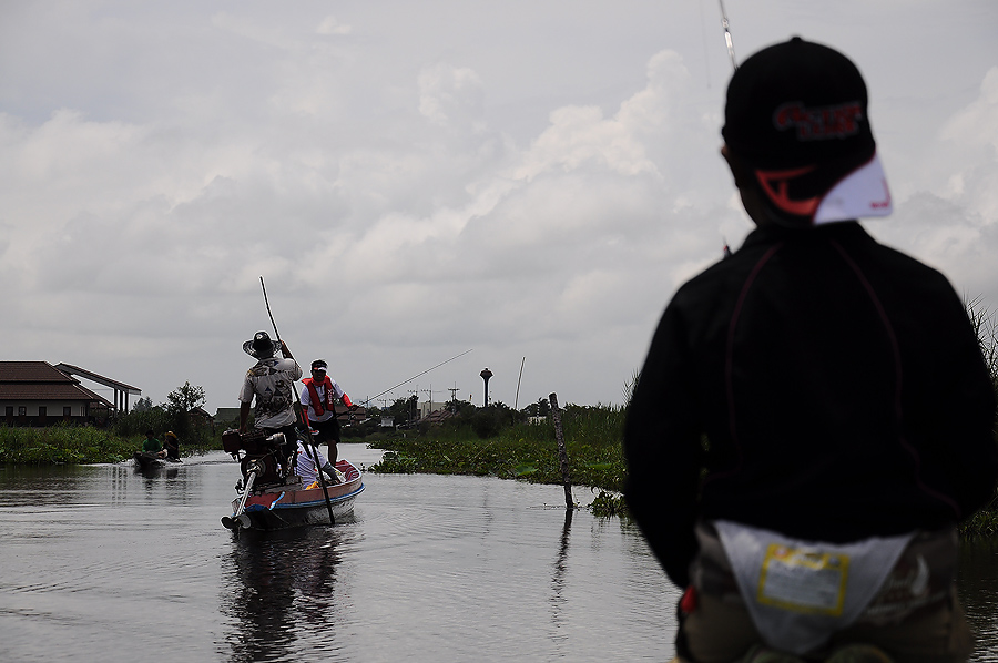 เอ๊ะ....เรือใครว่ะนั่น :ohh: :ohh: :ohh:
