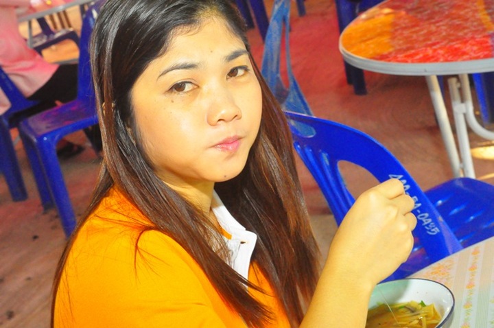 อร่อย ไม่ อร่อย ดูหน้า ศรีภรรเมีย  ผมดิ    อิอิ 