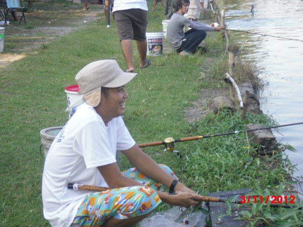 น้องเอกปลาตาย  ยิ้มหวานเชียว :grin: :grin: :grin: :grin: :grin: