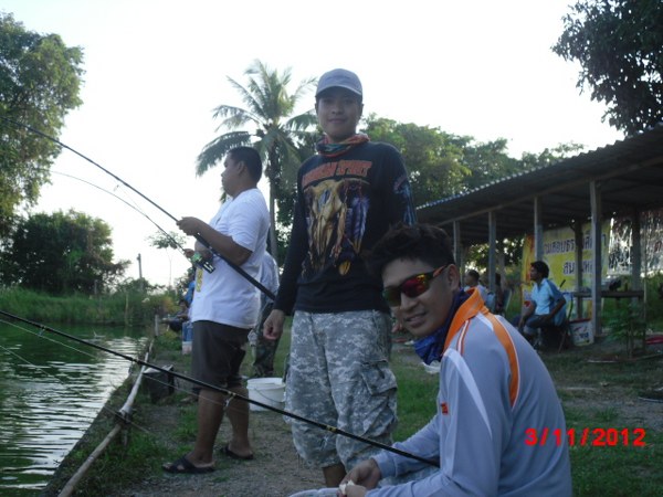    1 รูปคร๊าบบบบบบบบบบบ :cool:  ( คู่ หู  ดู โอ )