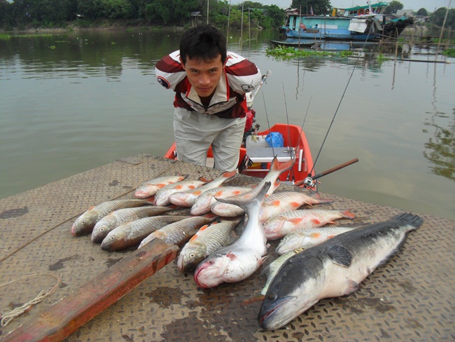 ขอบคุณไต๋ถะที่พามาหาความสุขท่ามกลางสายน้ำแห่งชีวิตของภาคกลาง