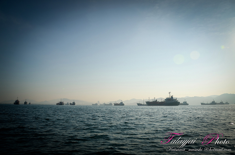 เช้านี้ ที่ท่าเรือ หน้าอ่าวอุดม....

 :grin: :grin: :grin: :grin: :grin: