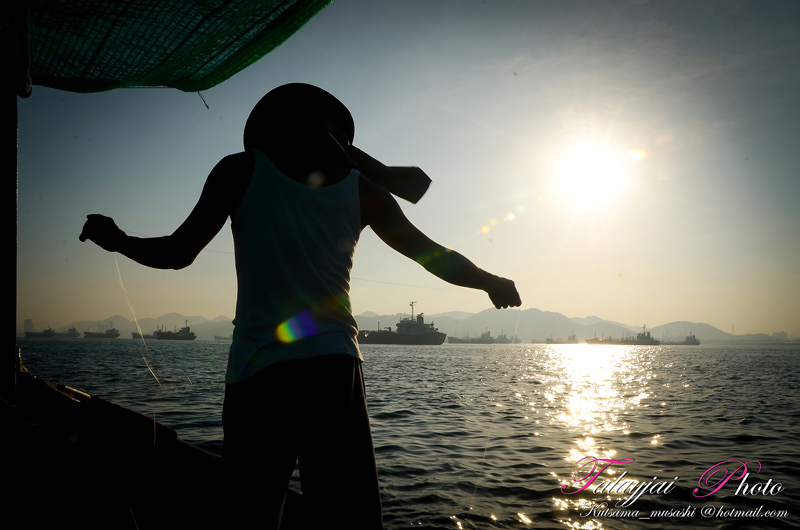 ส่วนไต๋ตู่ก็ยังตั้งหน้าตั้งตาโง้งเหยื่อด้วย ความชำนาญ...

 :grin: :grin: :grin: :grin: :grin: