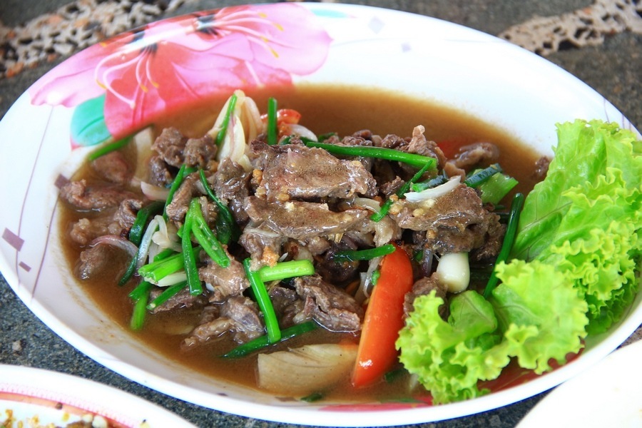 กวางผัดน้ำมันหอย   :umh: :umh: :umh: :umh: