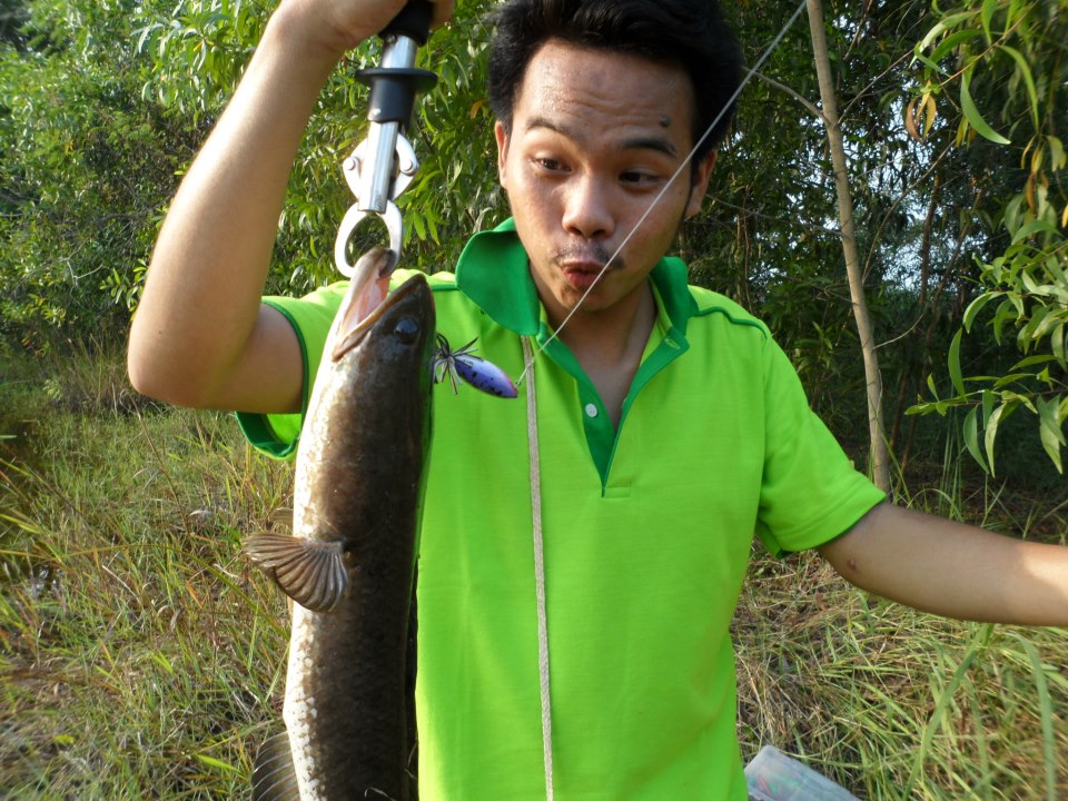 โอ้โห ดูท่าโชว์ปลา 5555+ :laughing: :laughing: :laughing: