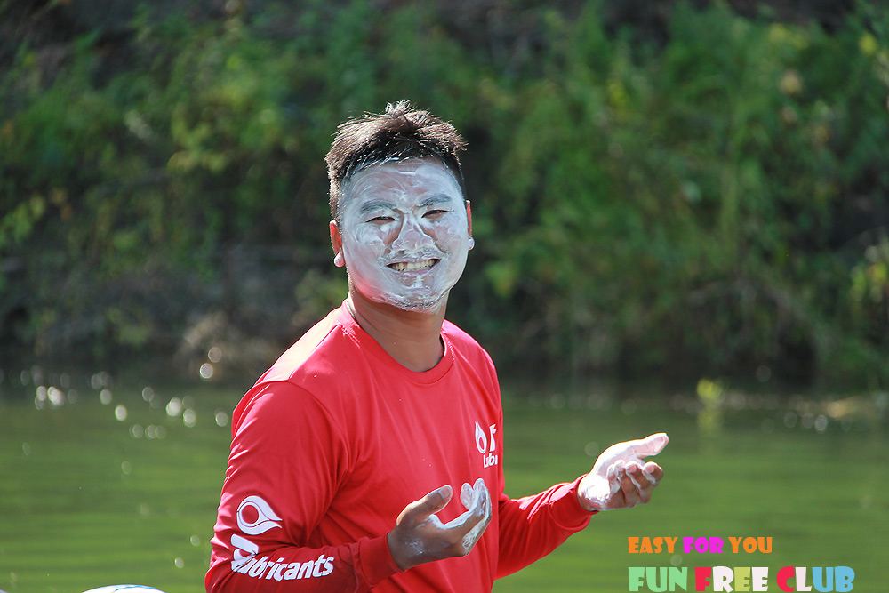 

อายจันล้างหน้าเยี้ยงไร      :laughing: