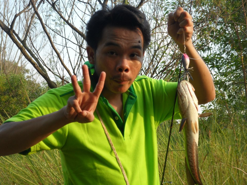 เอาขึ้นเรียบร้อย มีชูนิ้วบอกด้วยว่า 3แล้ว :grin: :grin: :grin: