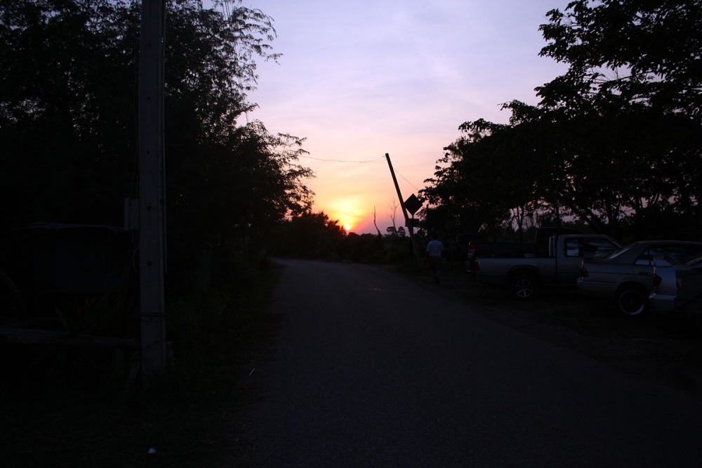 เดินกลับมาที่รถเตรียมช่างปลา


 :grin: :grin: :grin: :grin: :grin: