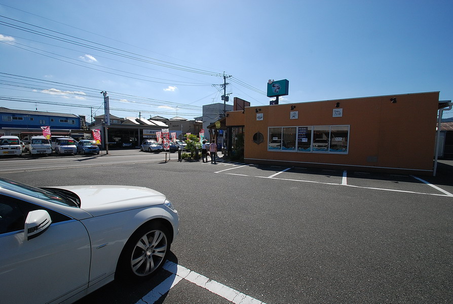 Genkaimaru Sushi ร้านประจำอยู่บนทางผ่านพอดีครับ  :cool:




สวัสดีครับน้าK_กิ่งณบ้านดอนทราย   :