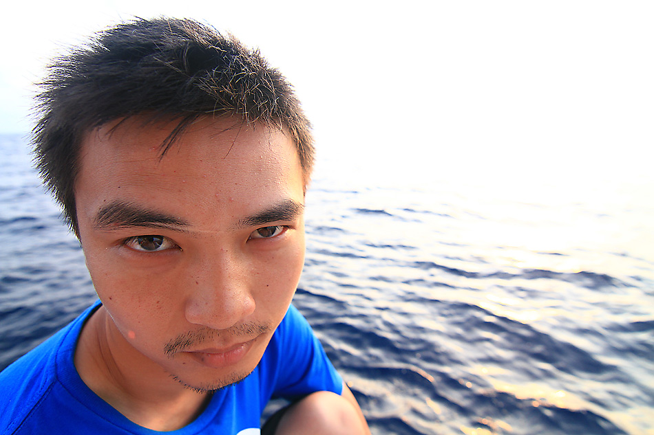 น้องชายผม ตื่นมาร่วมวงในสภาพ  ..... " งอแง " ...