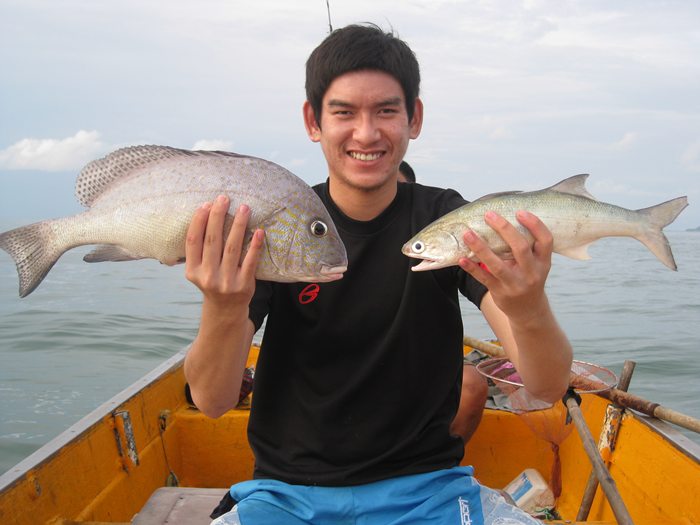ขอหล่อหน่อยครับ :cool: :cool: