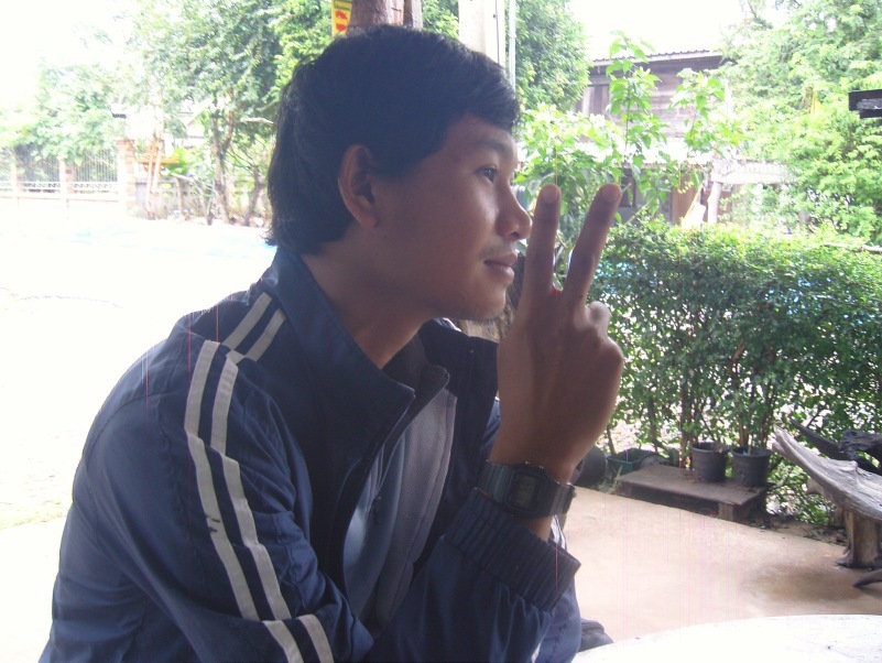  :cheer: :cheer: :cheer: :cheer: :cheer: :cheer:นายตุ้ย ตามมาสมทบจัดไป 2 ตัว ได้ไป 2 แต้มว่างั้น เอิ