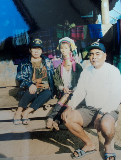 พอคุณพ่อผมป่วยอีกรอบ เราก็ขายเรือลำที่สองครับ เหนื่อยนักก็พักก่อนครับพ่อ