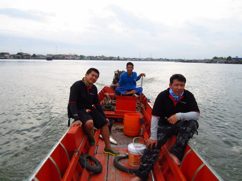 ใหญ่ได้จัยจริงๆเรือ แถมวันนี้ไต๋บอกว่า สำหรับพวกพี่เลย 2 ลำวันนี้เรือ  :cheer: :cheer: :cheer: :chee