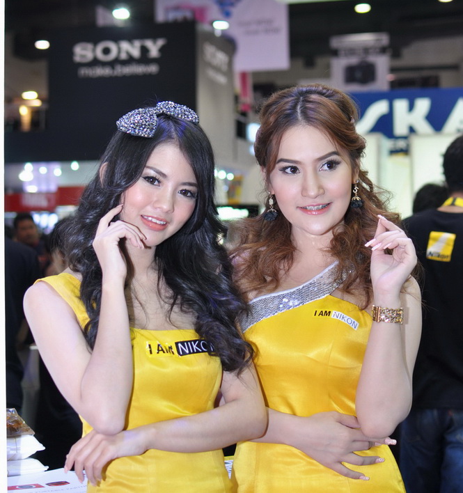 อุปกรณ์ที่ใช้ D90+35 F1.8G+16-85 F3.5-5.6VR